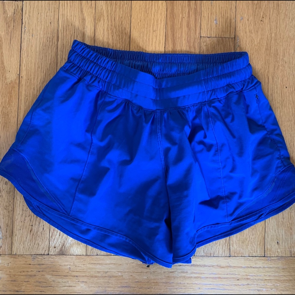 Lululemon Shorts (Hotty Hot II)